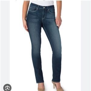 New Signature Levi’s Mid-Rise Totally Shaping Five Pocket Jeans Size 26S
